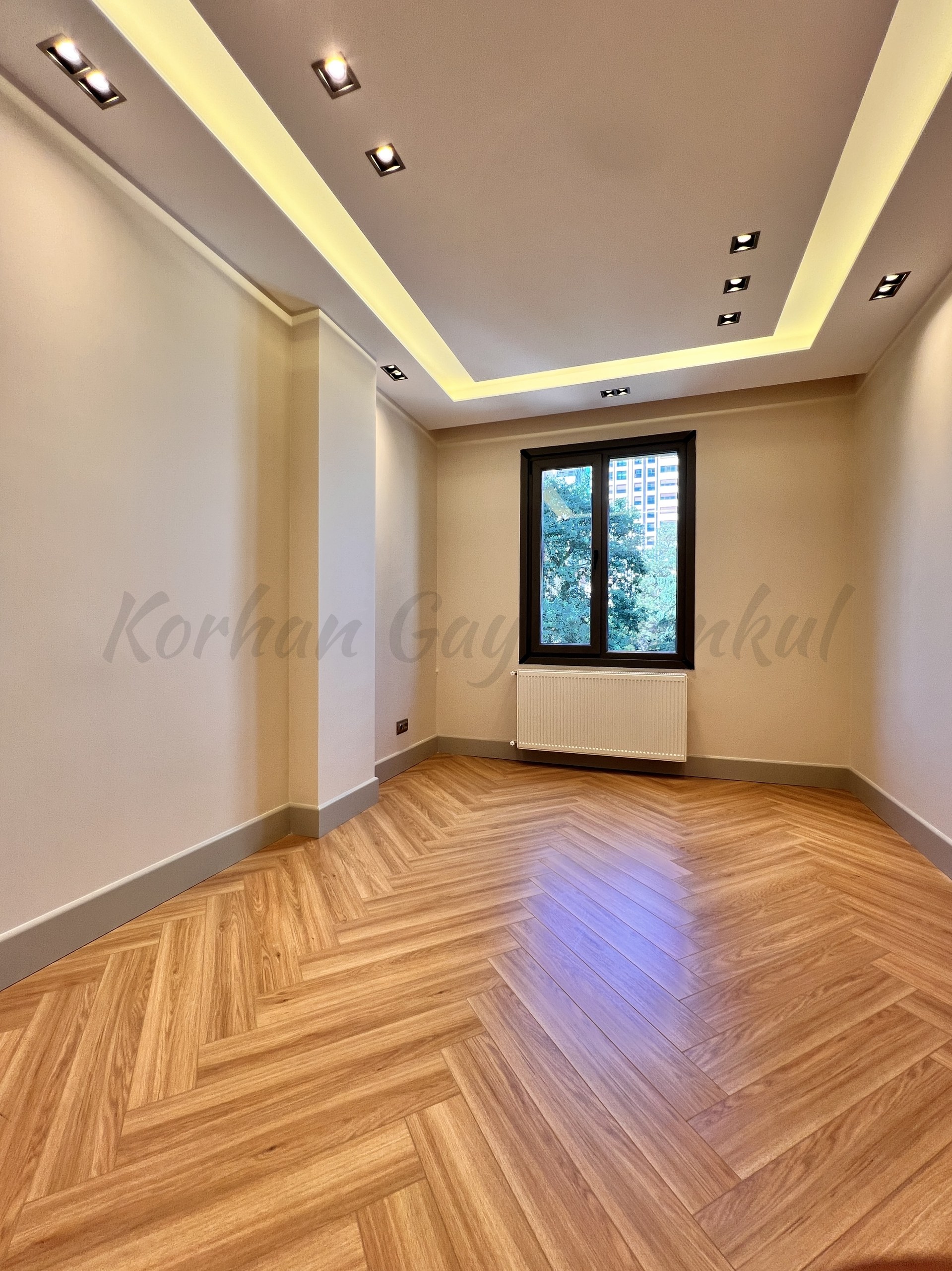 ÇIFTEHAVUZLAR BAĞDATA ÇOK YAKIN MÜTHİŞ DAİRE 210m2 BRÜT 180m2 NET 4+1 KATTA TEK