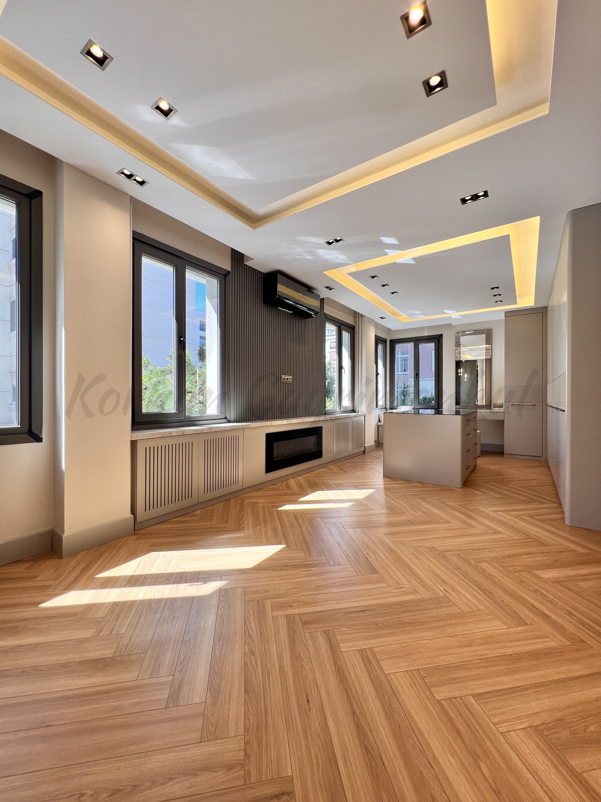 ÇIFTEHAVUZLAR BAĞDATA ÇOK YAKIN MÜTHİŞ DAİRE 210m2 BRÜT 180m2 NET 4+1 KATTA TEK