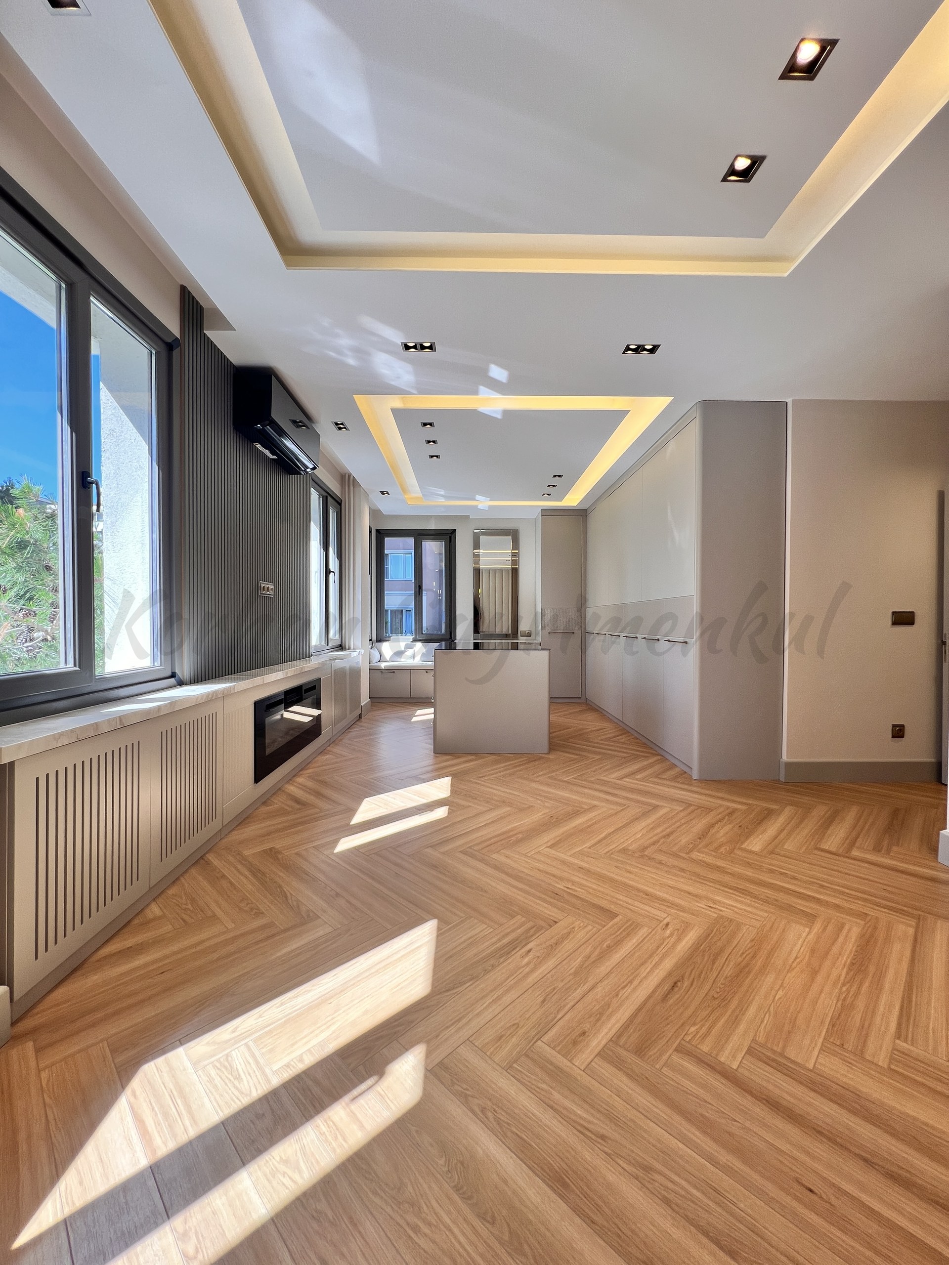 ÇIFTEHAVUZLAR BAĞDATA ÇOK YAKIN MÜTHİŞ DAİRE 210m2 BRÜT 180m2 NET 4+1 KATTA TEK