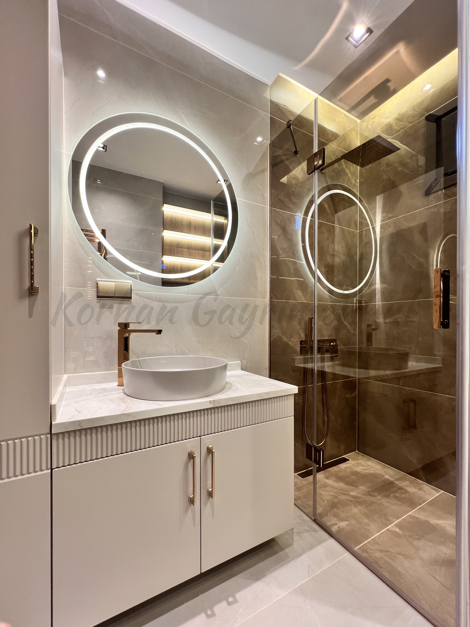 ÇIFTEHAVUZLAR BAĞDATA ÇOK YAKIN MÜTHİŞ DAİRE 210m2 BRÜT 180m2 NET 4+1 KATTA TEK