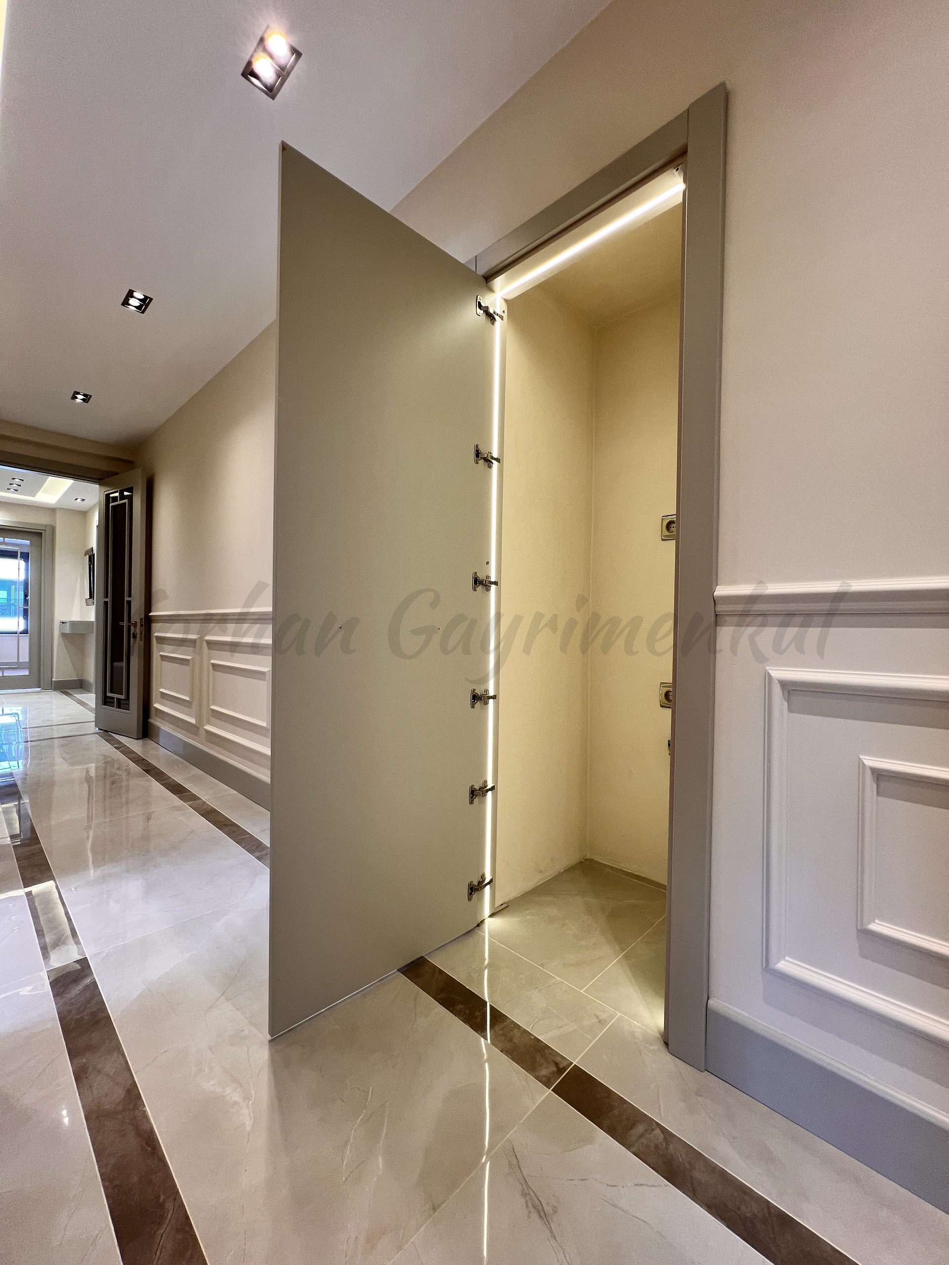 ÇIFTEHAVUZLAR BAĞDATA ÇOK YAKIN MÜTHİŞ DAİRE 210m2 BRÜT 180m2 NET 4+1 KATTA TEK