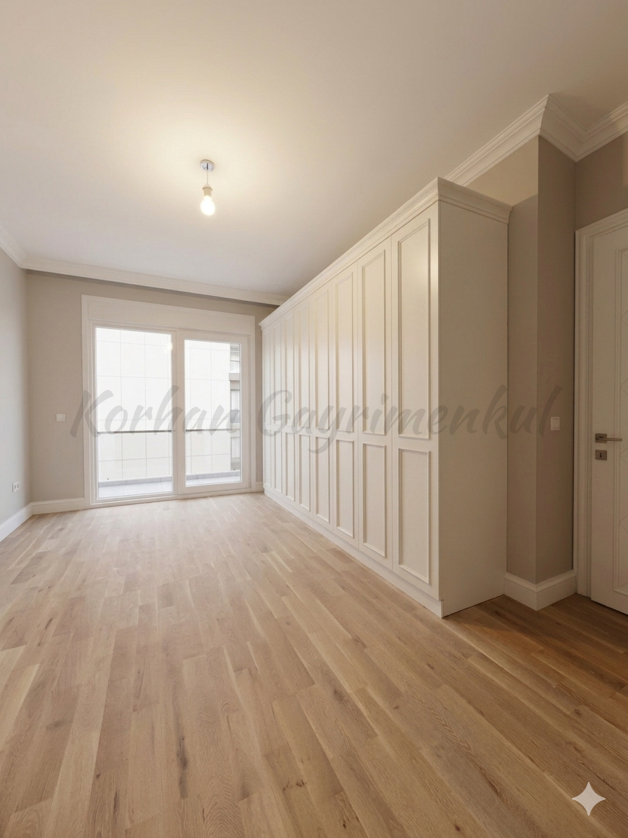YALI PARSELİNDE SIFIR 7/24 GÜVENLİKLİ 240m2 4+1 GENİŞ BALKONLU YEŞİLLİKLER İÇİNDE