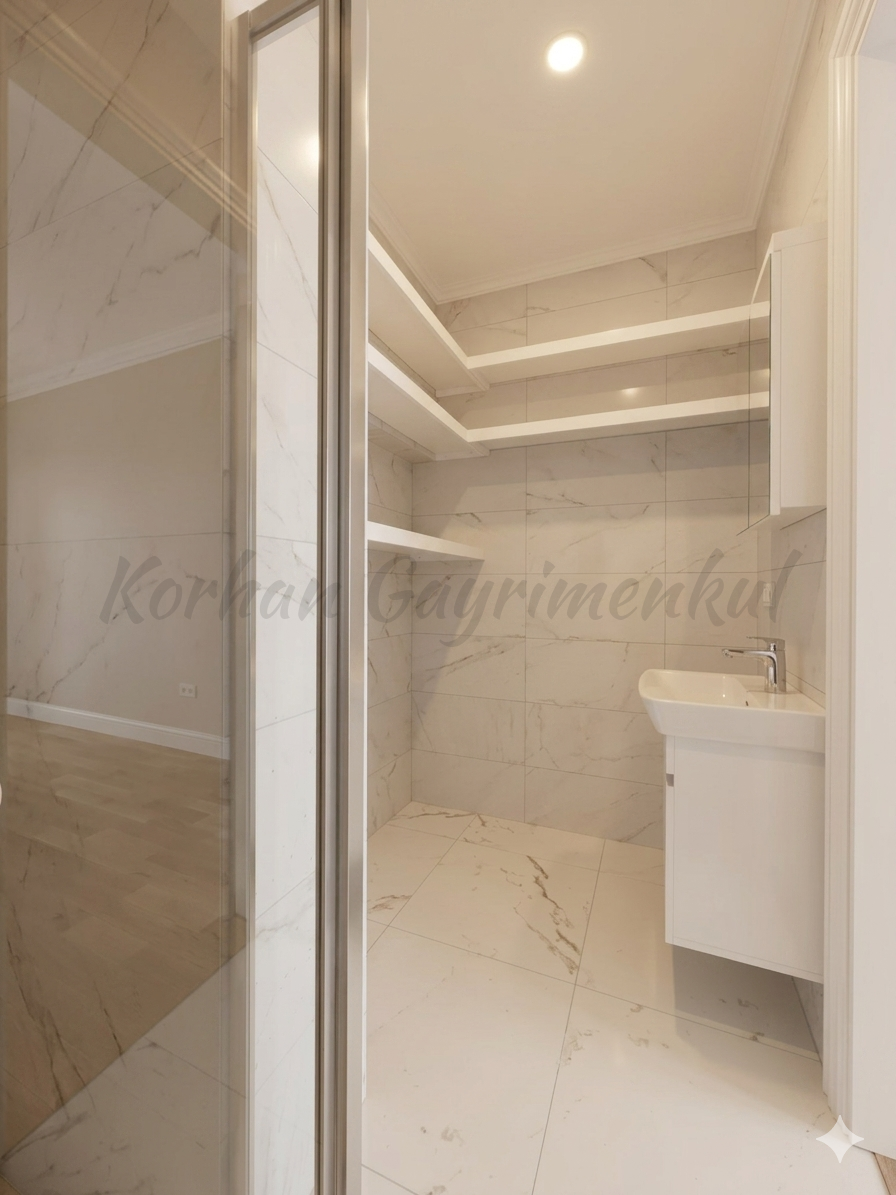 YALI PARSELİNDE SIFIR 7/24 GÜVENLİKLİ 240m2 4+1 GENİŞ BALKONLU YEŞİLLİKLER İÇİNDE