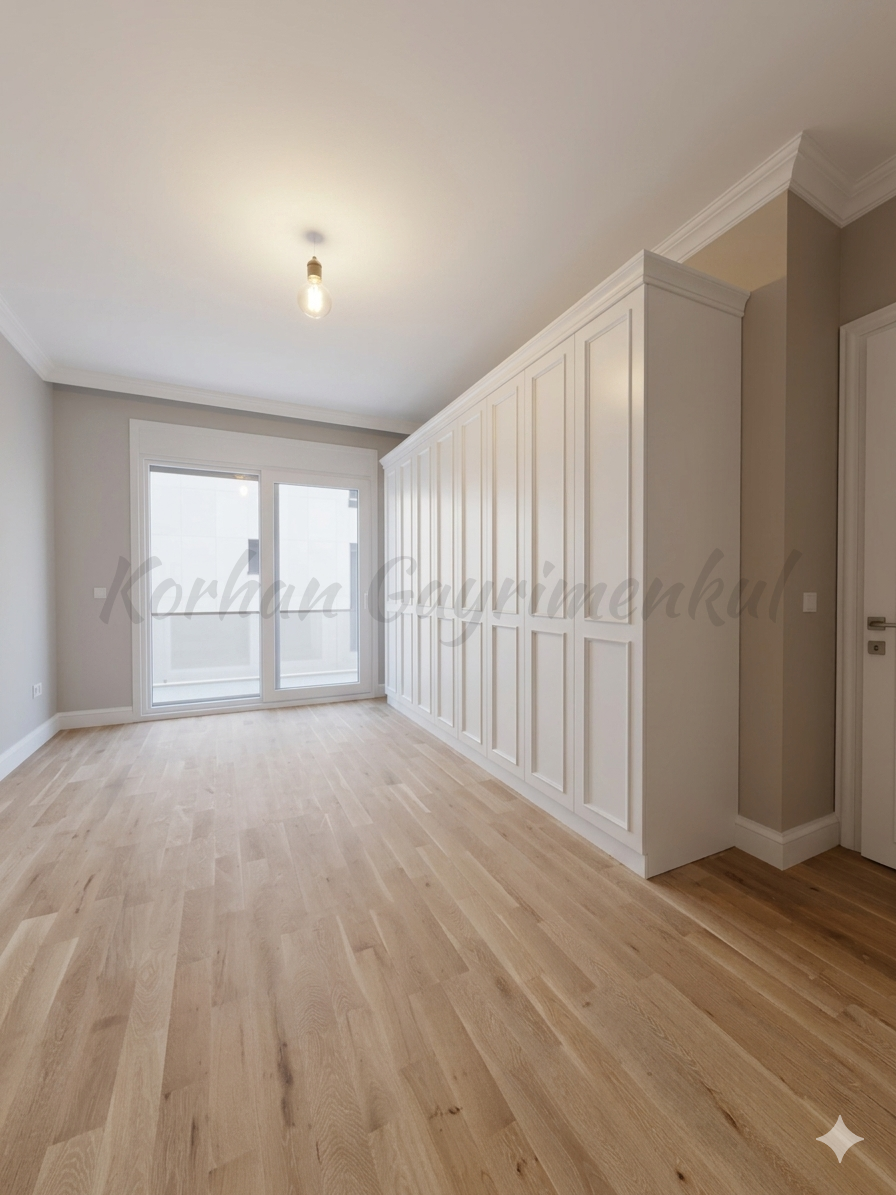 YALI PARSELİNDE SIFIR 7/24 GÜVENLİKLİ 240m2 4+1 GENİŞ BALKONLU YEŞİLLİKLER İÇİNDE