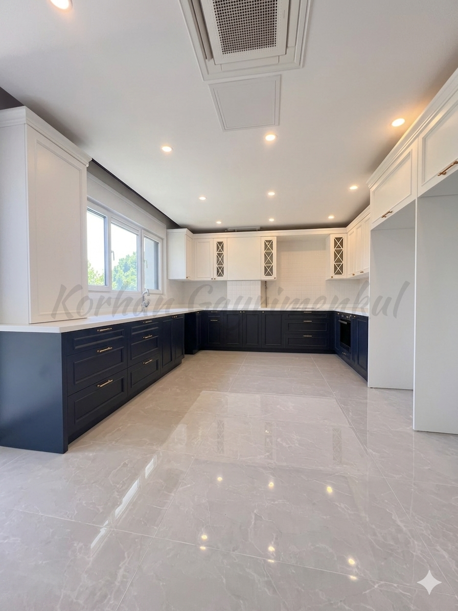 YALI PARSELİNDE SIFIR 7/24 GÜVENLİKLİ 240m2 4+1 GENİŞ BALKONLU YEŞİLLİKLER İÇİNDE