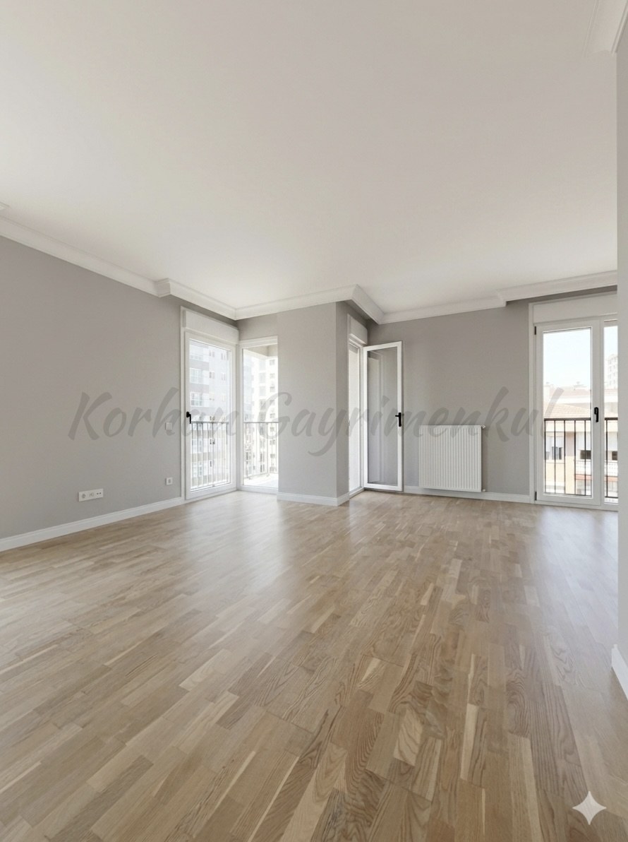 CADDEBOSTAN ÖMERPAŞA'DA BALKONLU ÖN KÖŞE 90M2 NET 3+1
