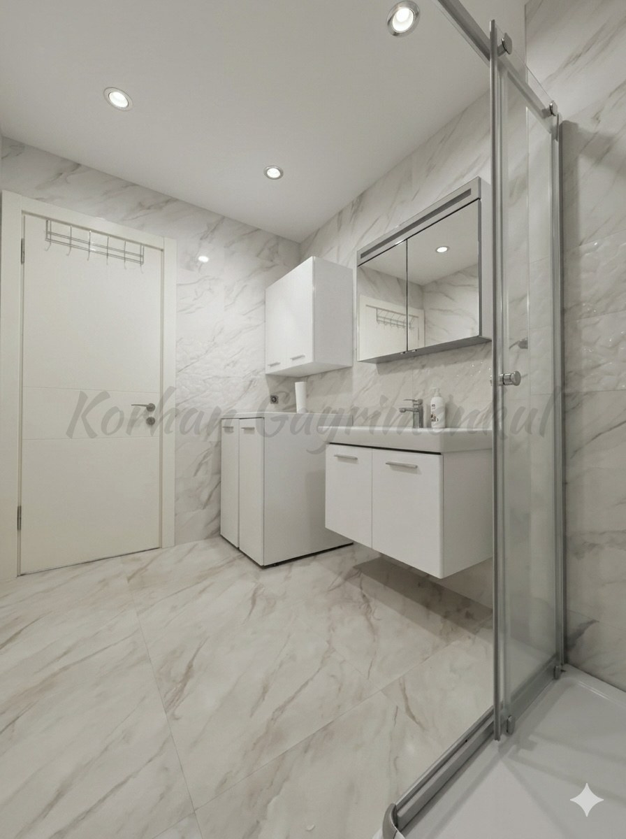CADDEBOSTAN ÖMERPAŞA'DA BALKONLU ÖN KÖŞE 90M2 NET 3+1