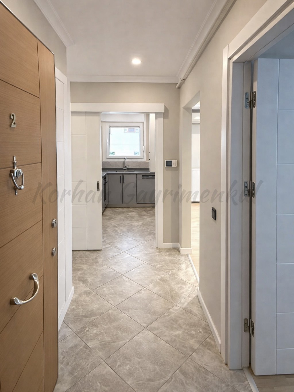ÇİFTEHAVUZLAR YEŞİLBAHARDA 2015 YAPIMI 80M2 NET 3+1 YÜKSEK GİRİŞ
