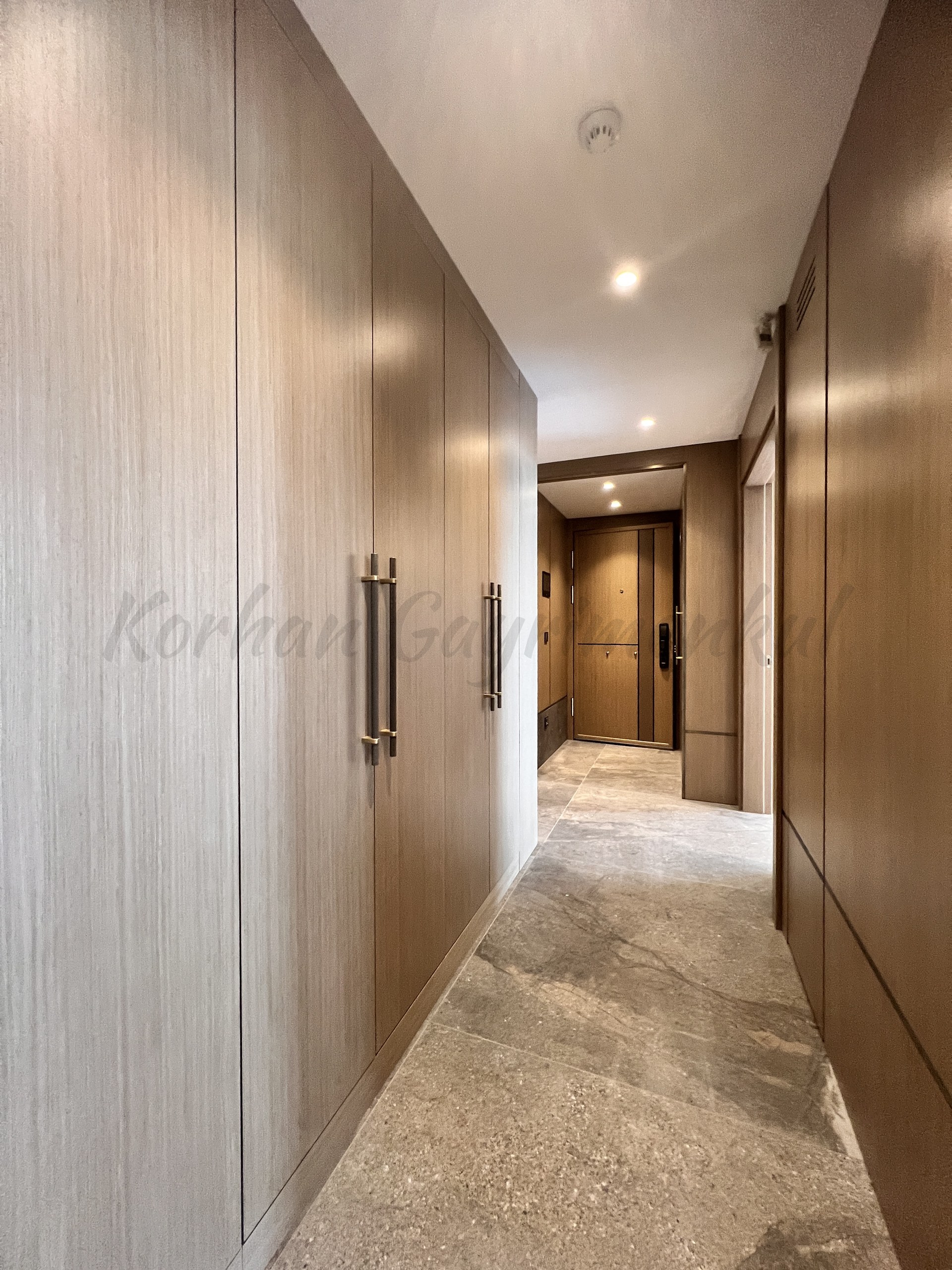 KALAMIŞ'TA KESİNTİSİZ DENİZ VE MARİNA MANZARALI 155M2 NET 4+1 SIFIR